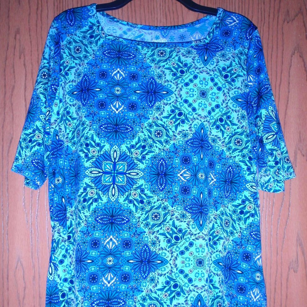 Ladies East 5th Top - Size M